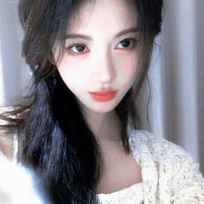 糟糕 被寄几迷晕惹 ૮ ´͈ ᗜ `͈ ა♡
