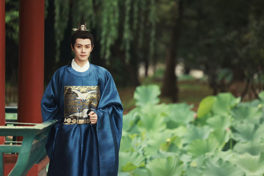 曹骏