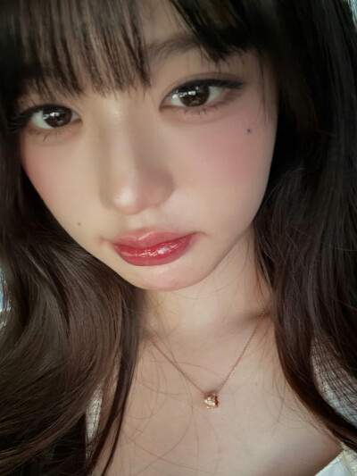 张元英