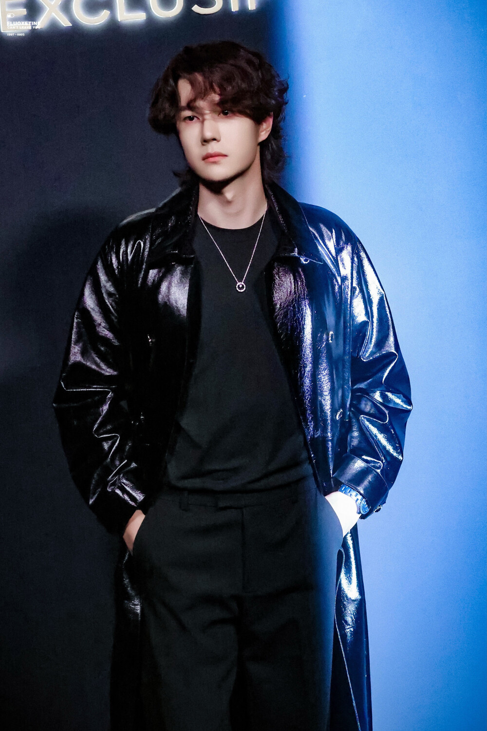 250814 CHANEL蔚蓝之夜活动
✨皮衣酷盖太帅了✨
@UNIQ-王一博 cr:logo