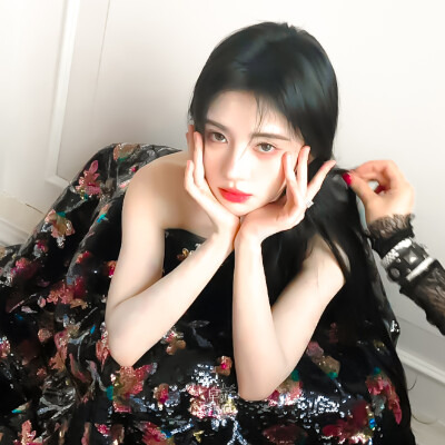 鞠婧祎