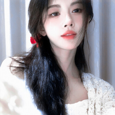糟糕 被寄几迷晕惹 ૮ ´͈ ᗜ `͈ ა♡