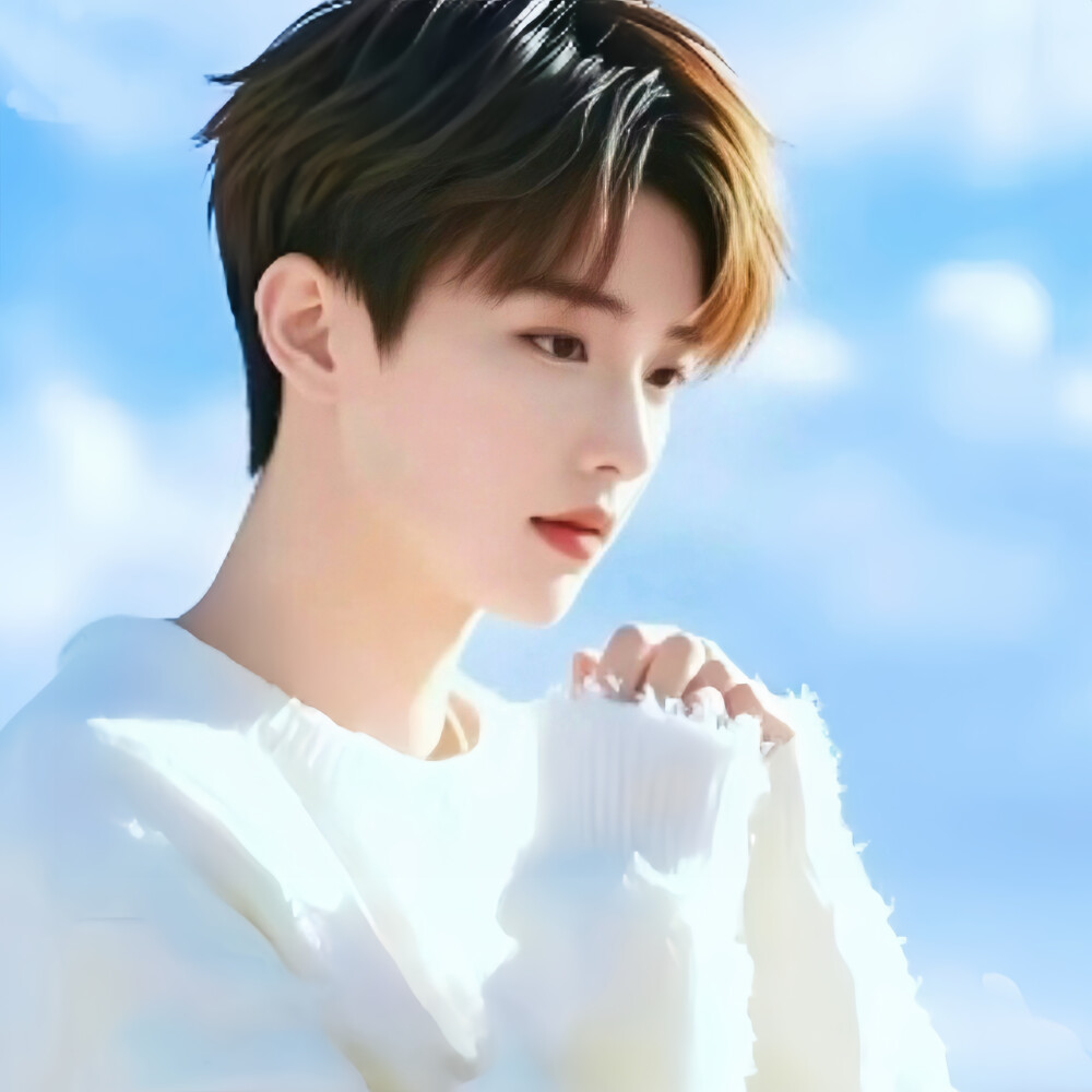 世上所有的关系，只分深浅，没有永远。