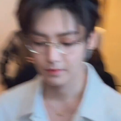 小眼镜