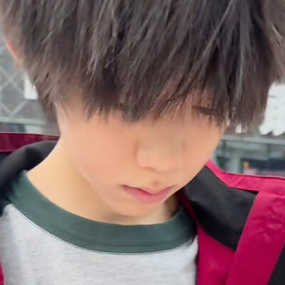 哼哼