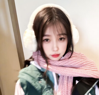 虞书欣头像壁纸