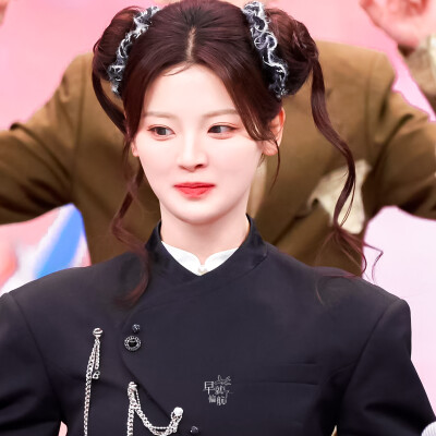 杨超越