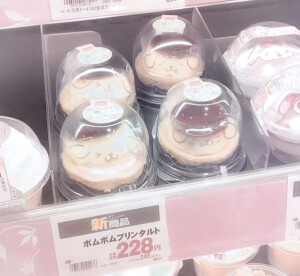 "Absurd and fragile"+甜蜜氣泡漂浮♡