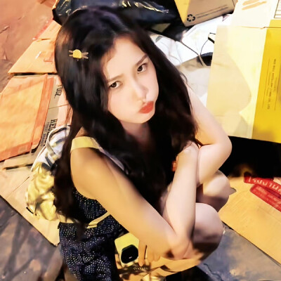 虞书欣头像壁纸