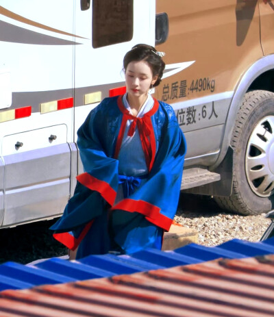 陈都灵 冯衡
