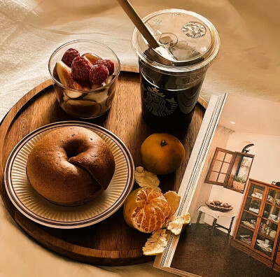 李兰迪可二改，微调，使用注明棠眠