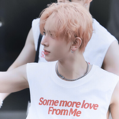 泪水打湿减肥沙拉，发誓以后开帕拉梅拉。