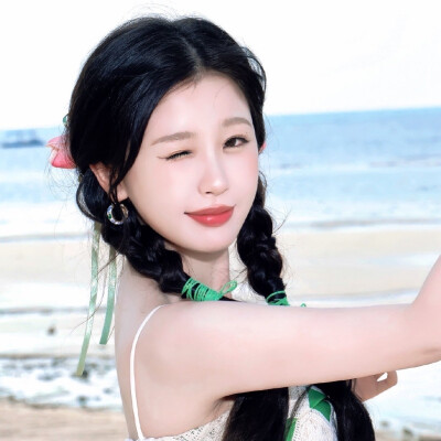 虞书欣头像壁纸