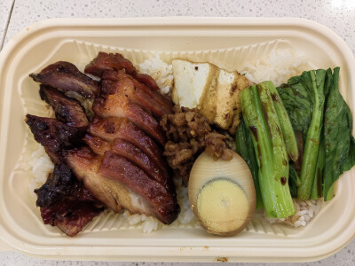 2025/6/24下午在上海南京路步行街第一食品商店二楼吃叉烧饭