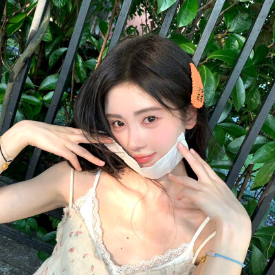 鞠婧祎
