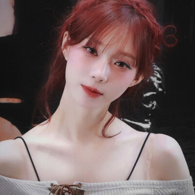 恨我的别停 爱我的继续૮ ˃̵ ֊ ˂̵ ა