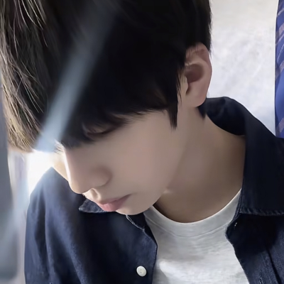 昨晚惨醉手指留着你的香味