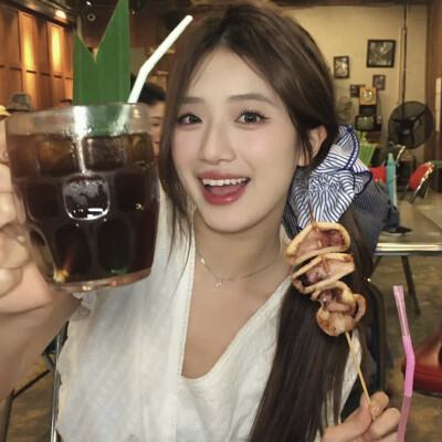 胡馨尹套图可二改不注收藏专辑