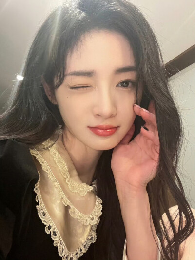 周洁琼头像壁纸