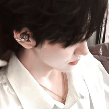 女王之侧脸。