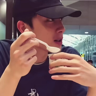 敖瑞鹏