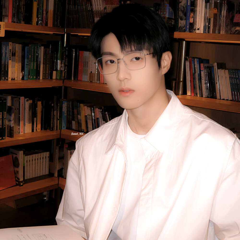 最近爱看的剧＼＼\\٩( 'ω' )و //／／
“我在顶峰等你”ヾ(´〇｀)ﾉ♪♪♪