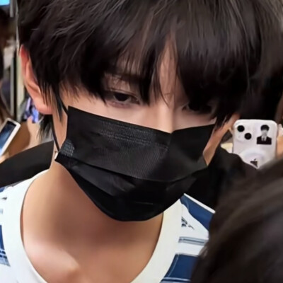 王橹杰