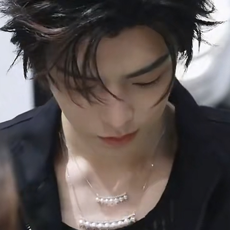 我爱你苍凉双眼留有余温