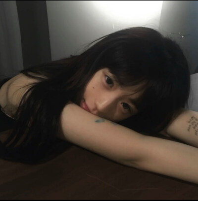 真人女头