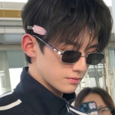 你是下雨是的屋檐