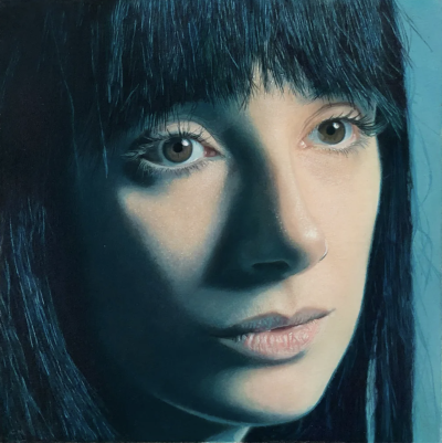 马可·孔德罗是一位意大利当代超写实主义画家，1974 年出生于西西里岛的锡拉库萨，现居罗马。孔德罗的作品以超写实主义和照相写实主义风格为主，擅长使用油画在画布上创作静物和人物肖像。他的作品细致入微，常常呈现…