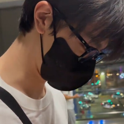 帅帅的小男孩
