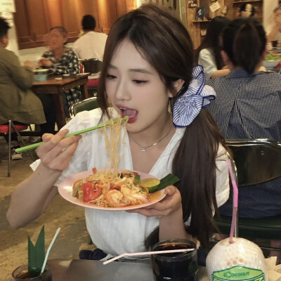 胡馨尹套图可二改不注收藏专辑