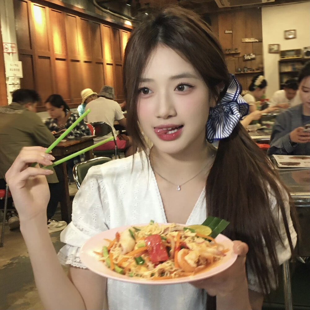 胡馨尹套图可二改不注收藏专辑