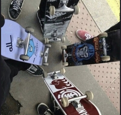 滑板