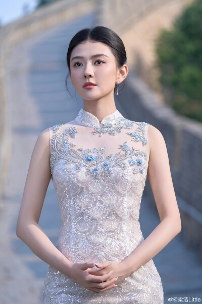 梁洁