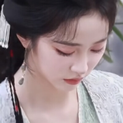 而我在看你