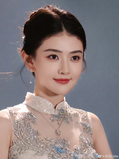 梁洁