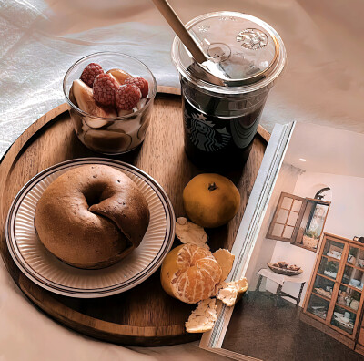 最近爱看的剧＼＼\\٩( 'ω' )و //／／
“我在顶峰等你”ヾ(´〇｀)ﾉ♪♪♪