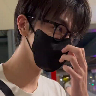 帅帅的小男孩