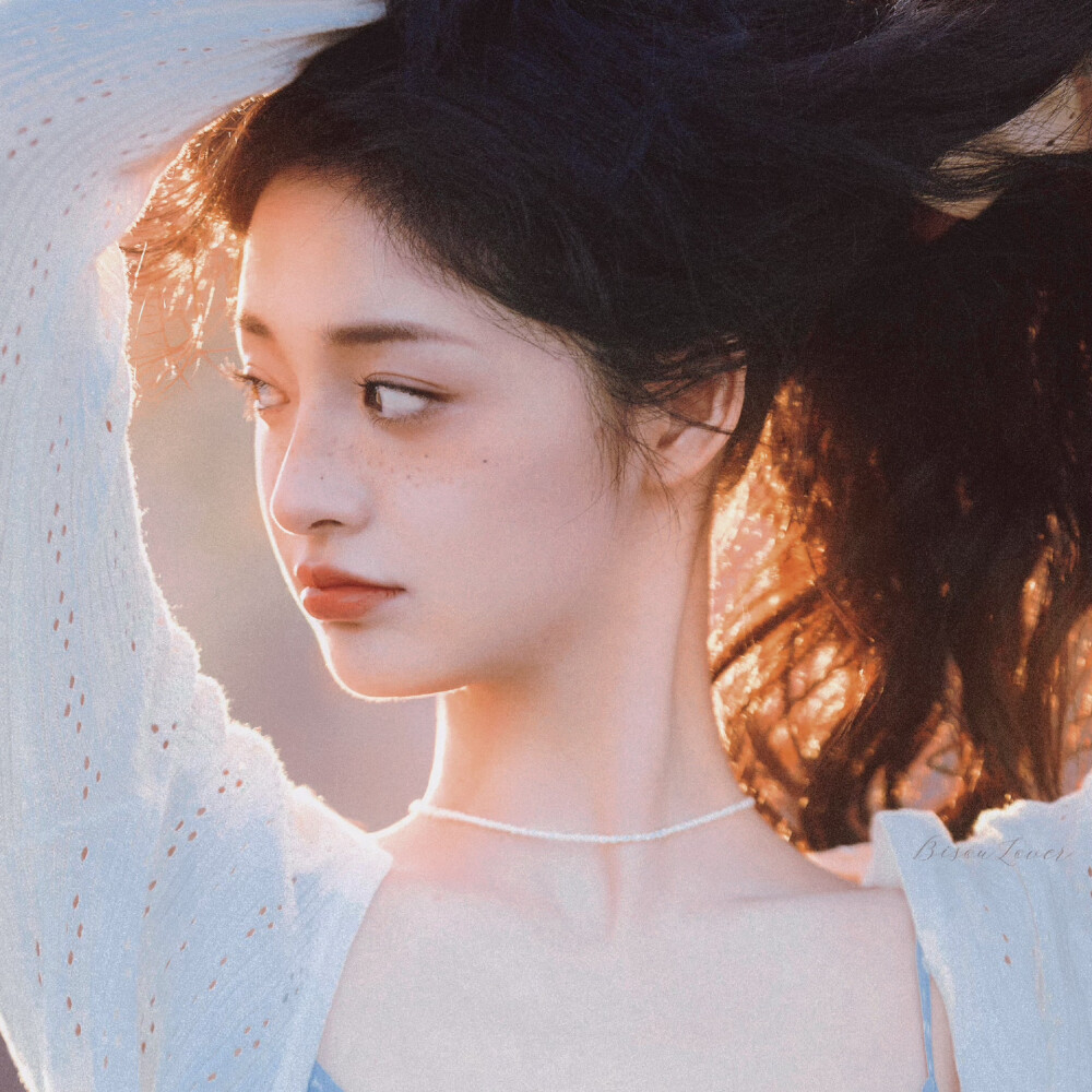 周洁琼头像壁纸