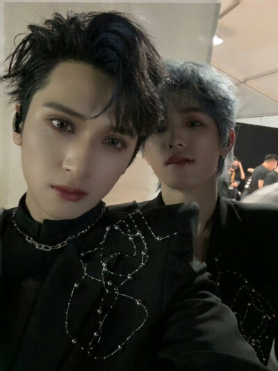 严浩翔宋亚轩合照