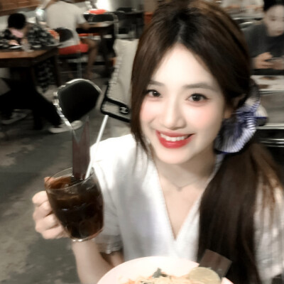 잠 못 드는 밤에 Sleepless Night (失眠的夜)：