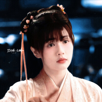 “粉粉的糯米团子”