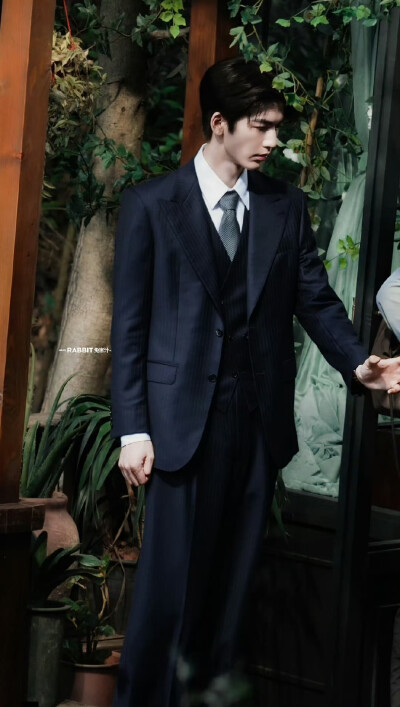 cr.兔崽汁-
