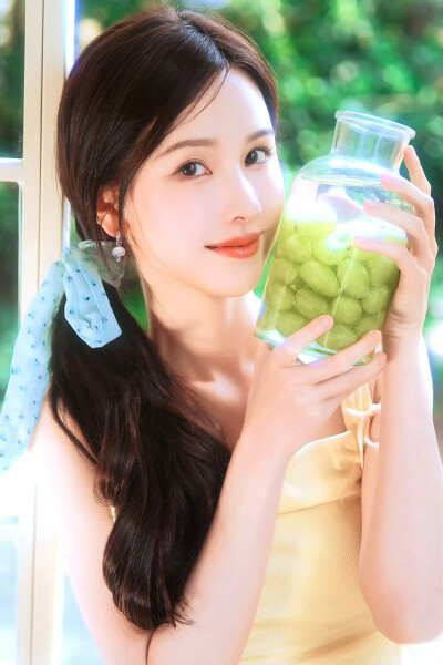 陈都灵