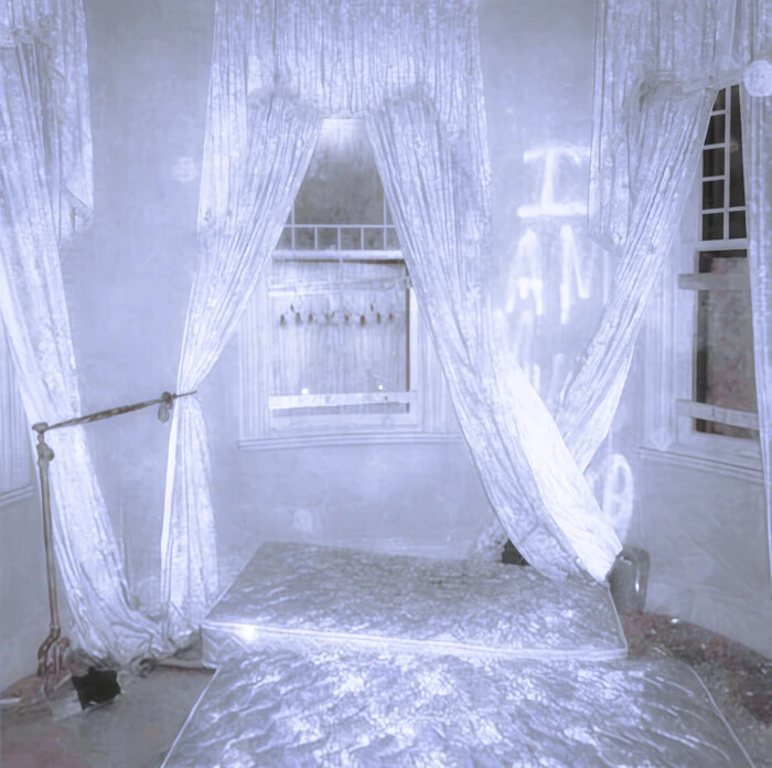 2:05''-冬浸透的寒汽：La fin du monde