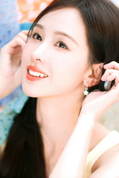陈都灵
