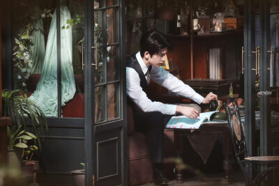 cr.ZENITH丨天穹·张凌赫