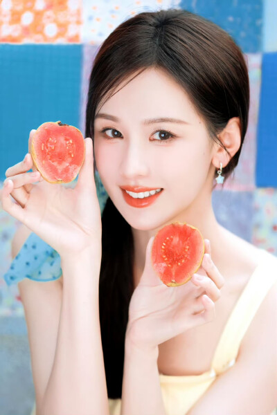 陈都灵